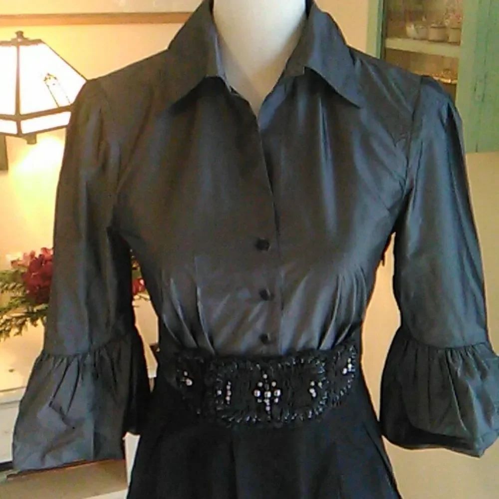 BCBGMaxAzria   - Picture 4 of 13